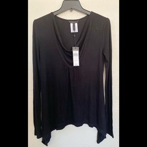 NWT- BCBG black boatneck top, S